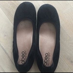 ABEO Tia black 8N flat
